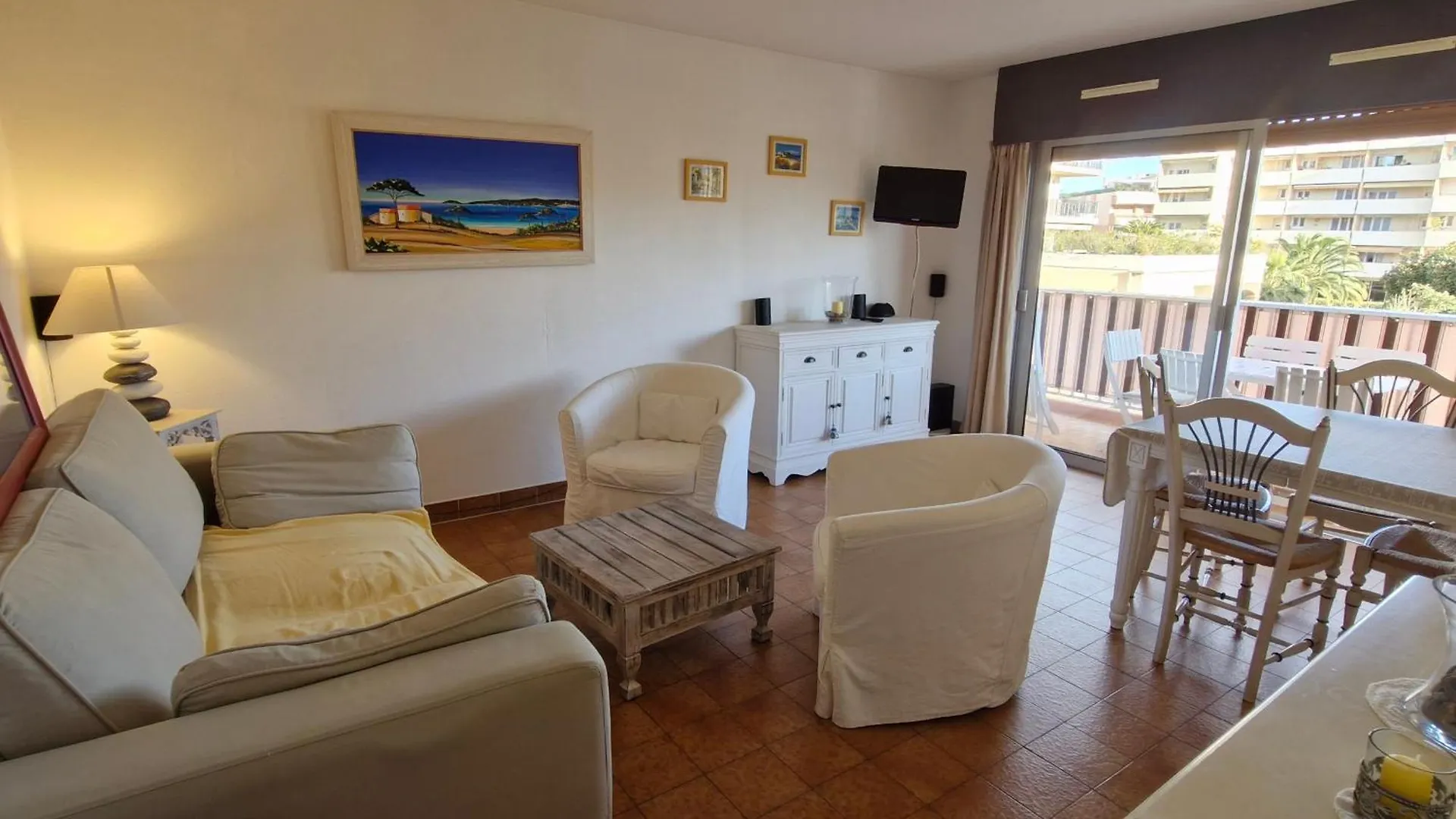 Appartement 3 Pieces Avec Piscine, Proche Centre Et Plages - Sainte-Maxime - Fr-1-780-56 0*,  France